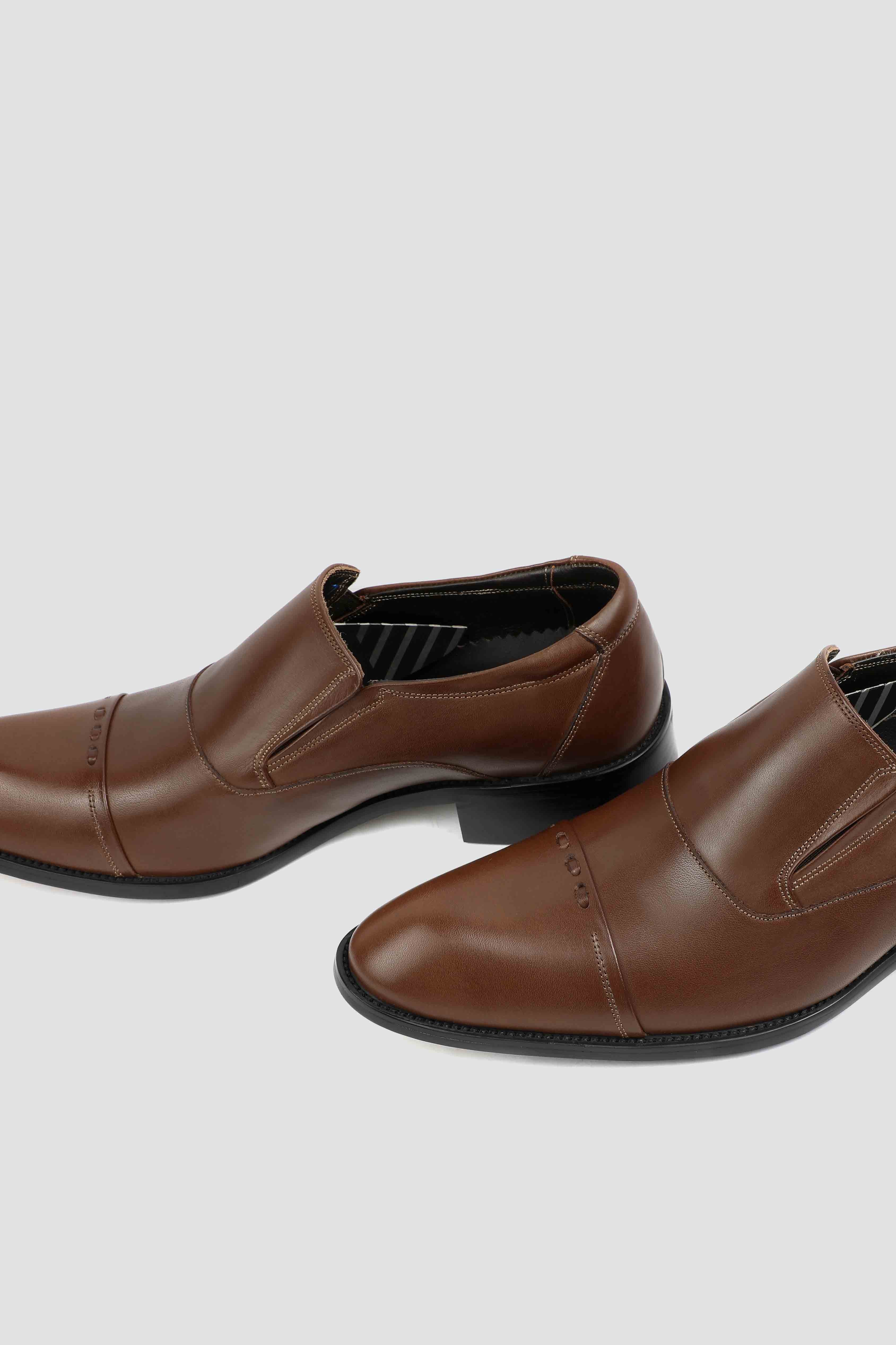 Cap Toe Strap Loafer