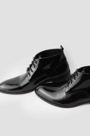 Plain toe derby boot