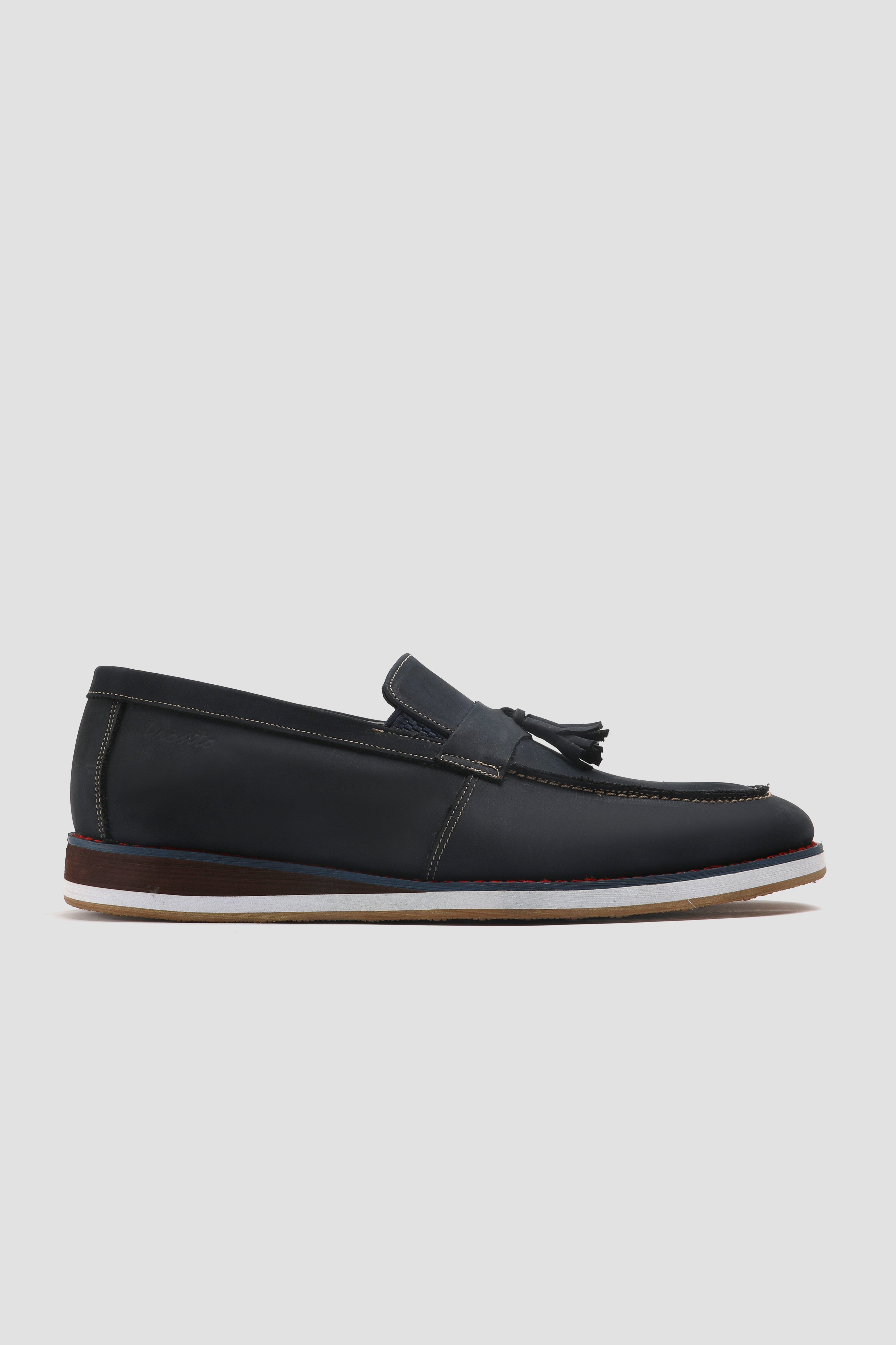 Tassel loafer