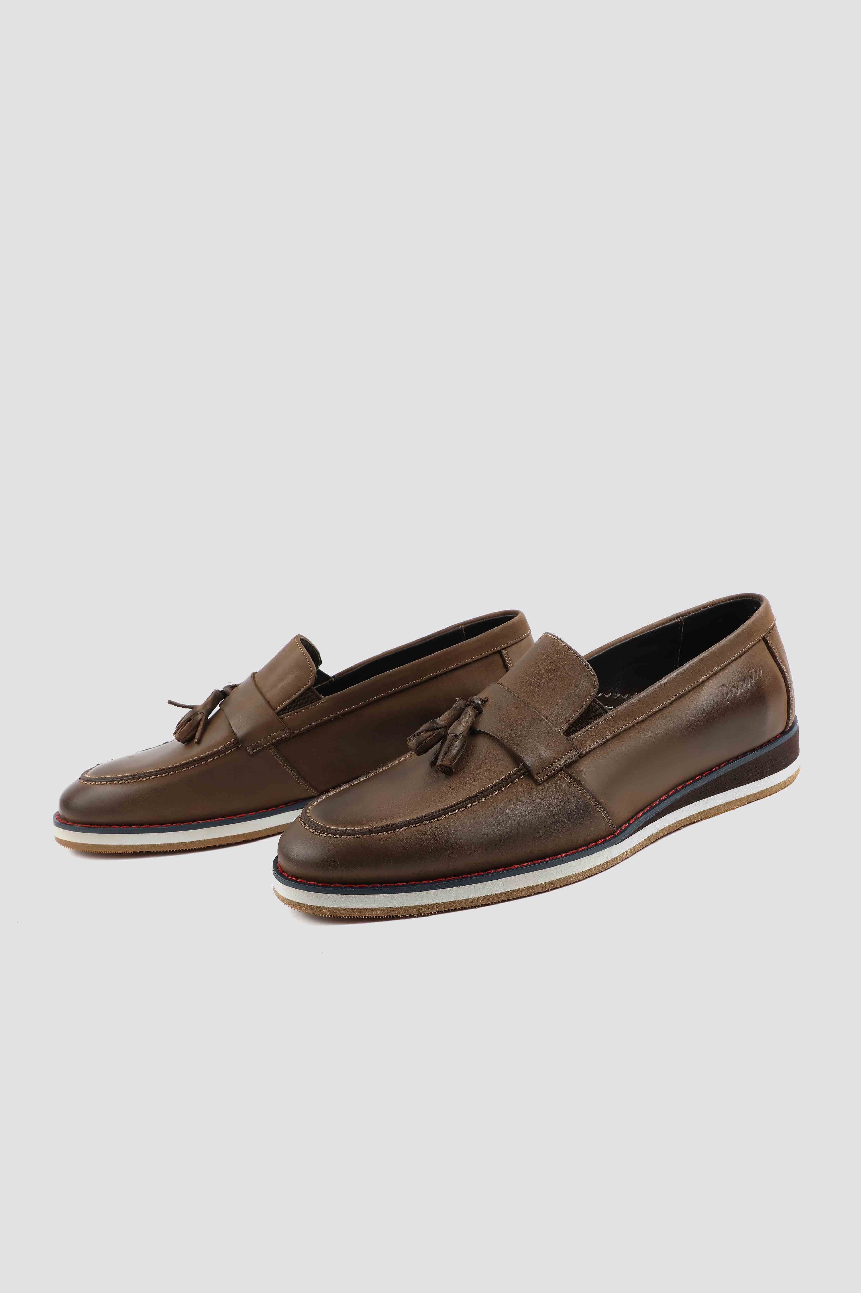 Tassel loafer