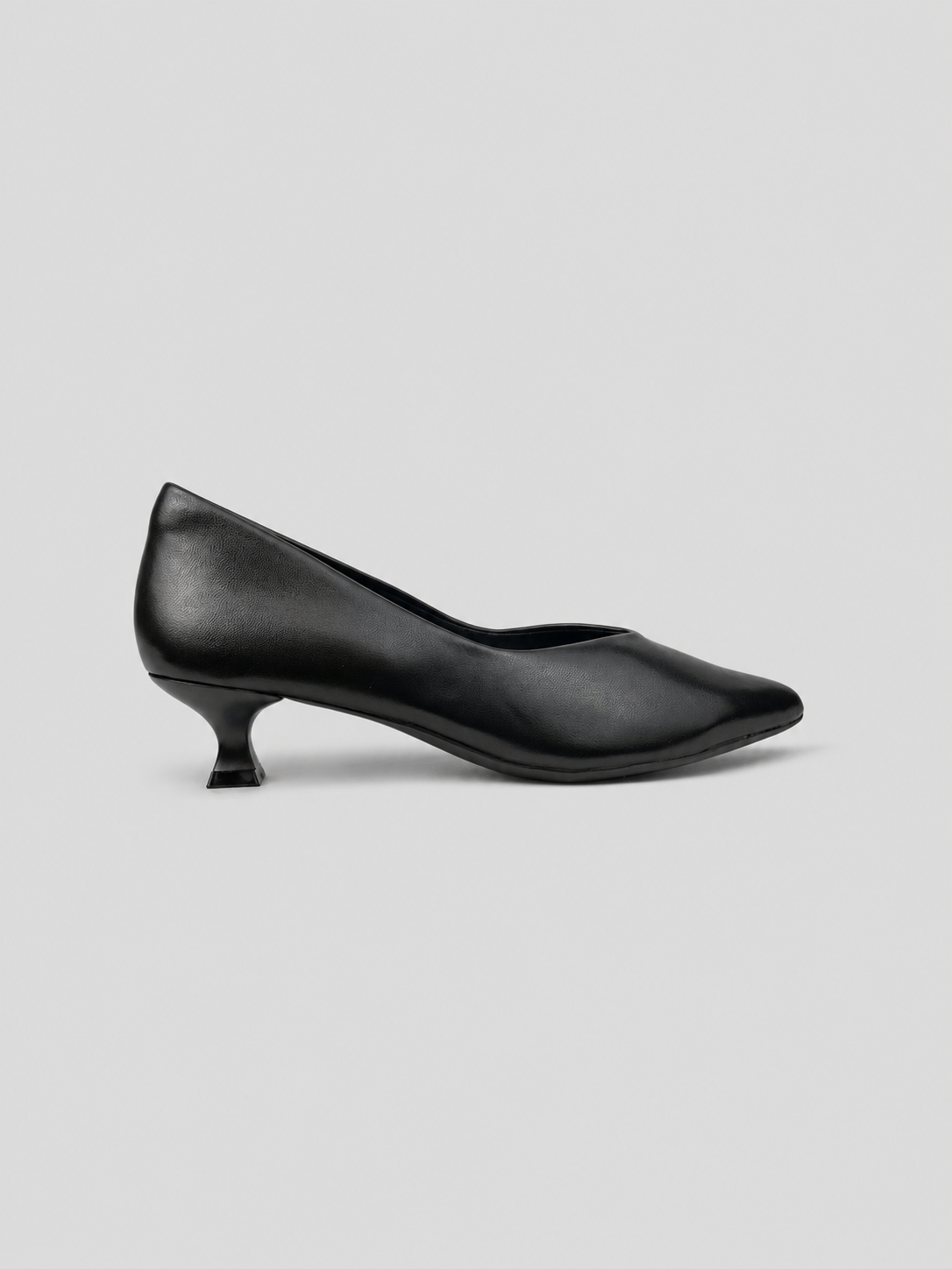 Kitten Heel Pump