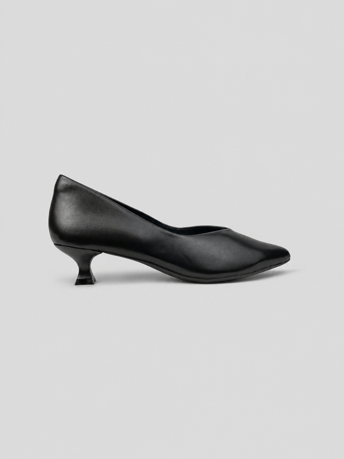 Kitten Heel Pump